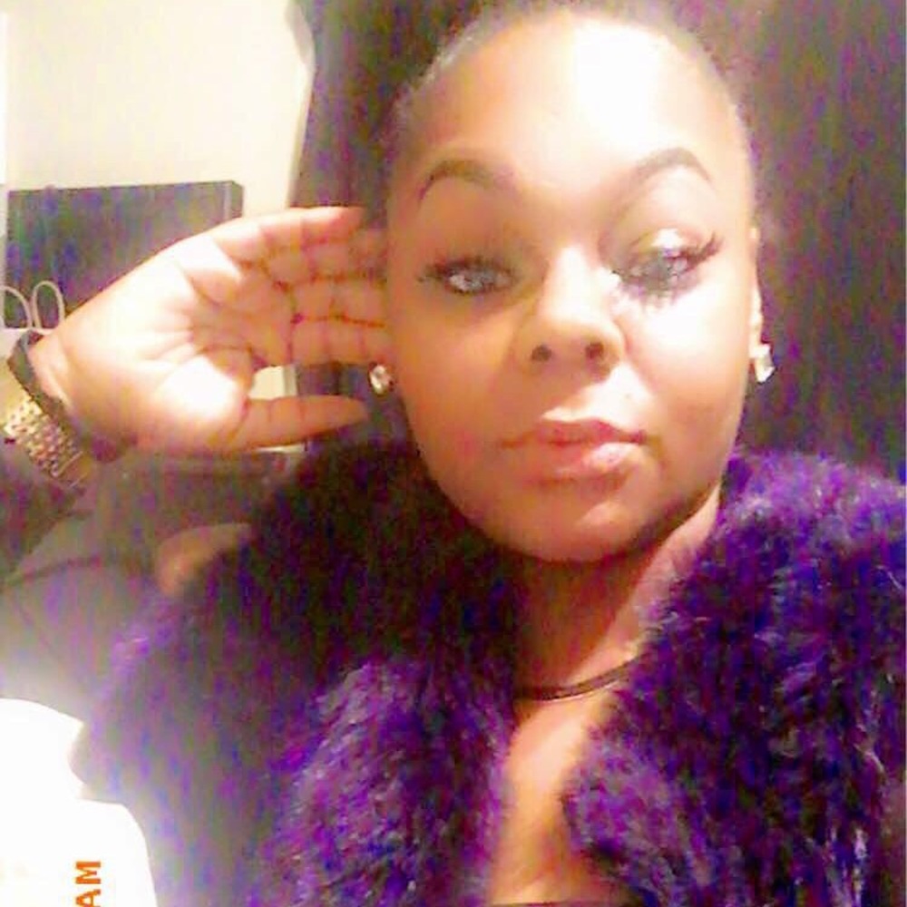 Meet your Posher! Desiree!